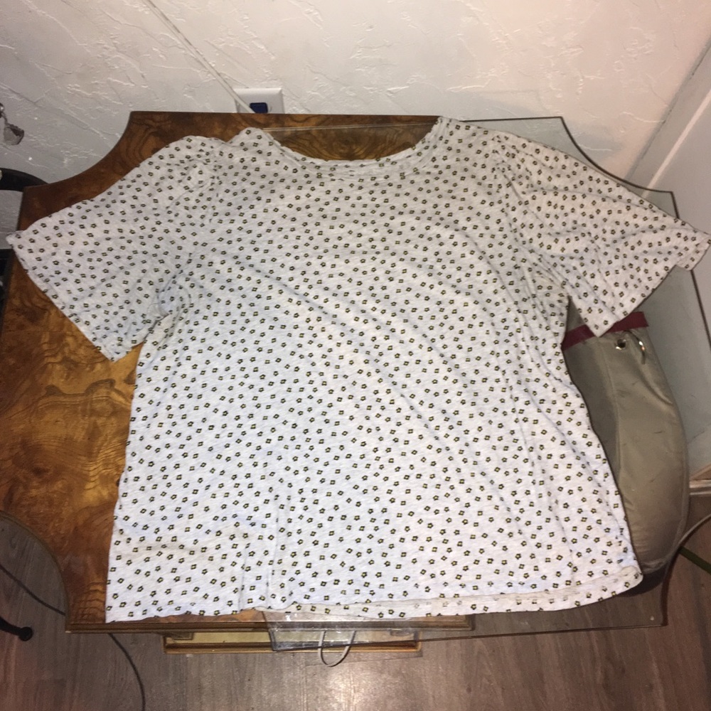 6 FOR $25 LOFT gray T-shirt